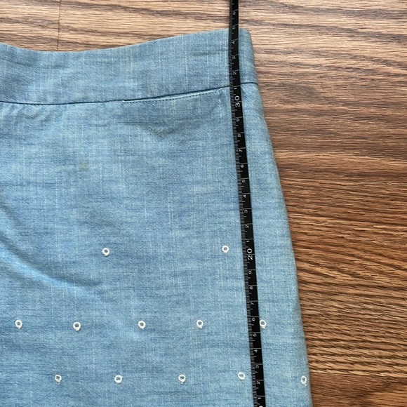 J.Crew Shorts - Picture 2 of 4